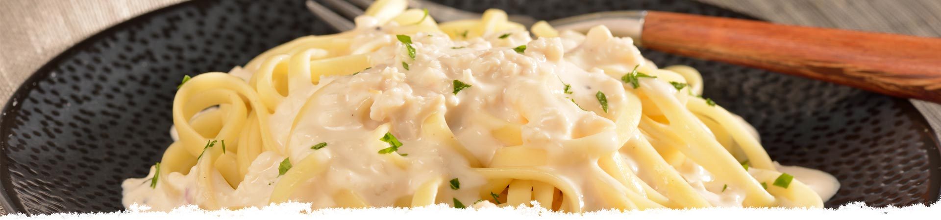 Linguine with Creamy White Clam Sauce