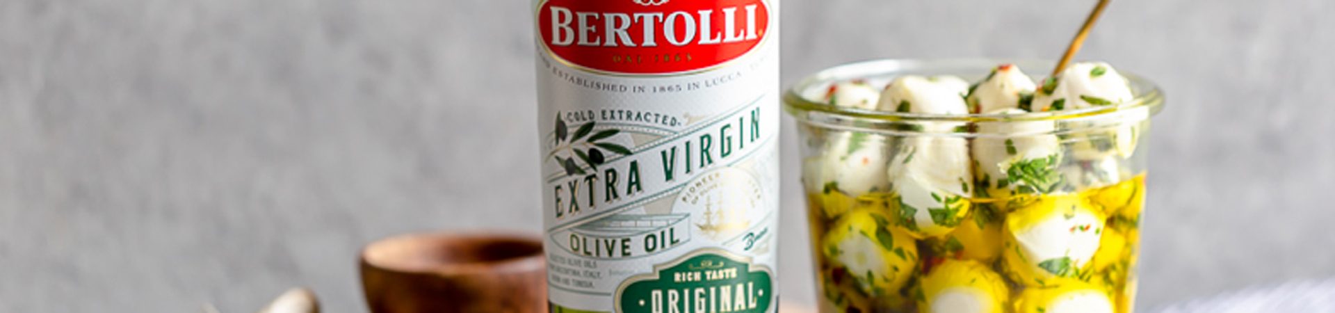 Easy Olive Oil Marinated Mozzarella Balls